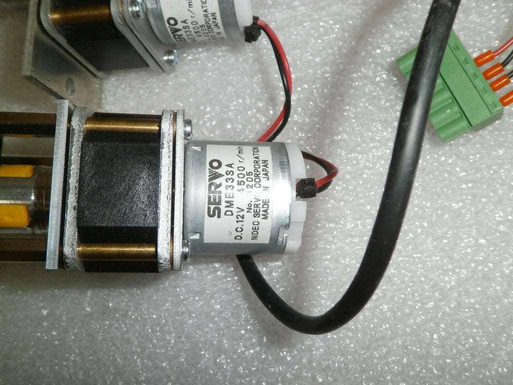 lot of 2 servo motors DME33SA -MADE IN JAPAN GOOD WORKING CONDITION.