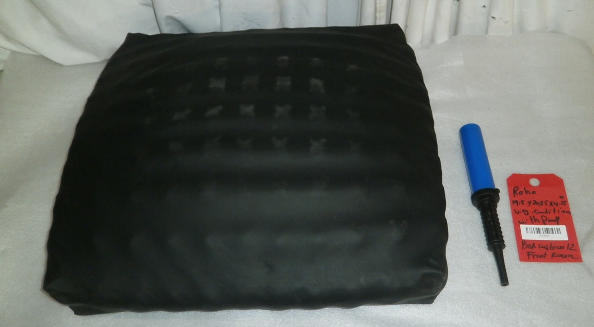 ROHO Wheelchair Cushion QS1110C Size 20.25x19.5" W/Cover and Pump Good Condition