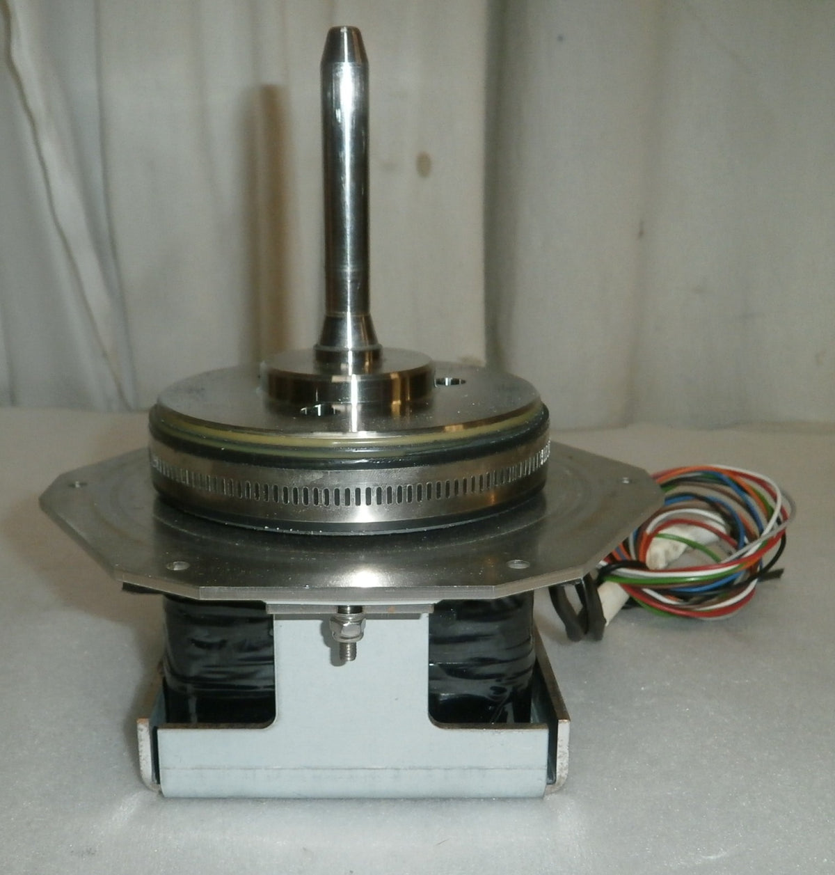 MIVAC GENE VAC DUC-12060-C00 MOTOR M7866 VERY GOOD CONDITION