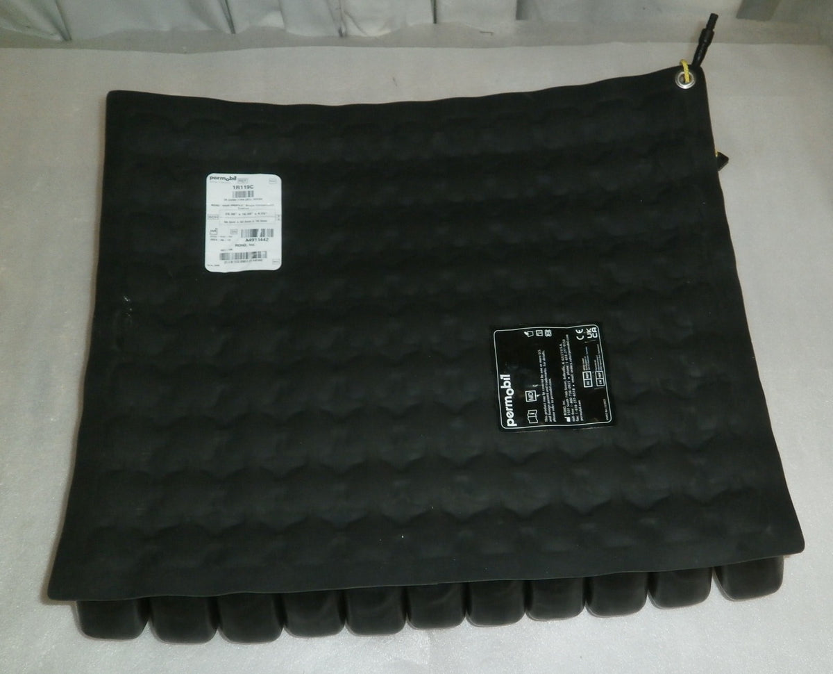 ROHO 20X16.5X4.25 WHEELCHAIR CUSHION GOOD CONDITION WITH COVER AND PUMP