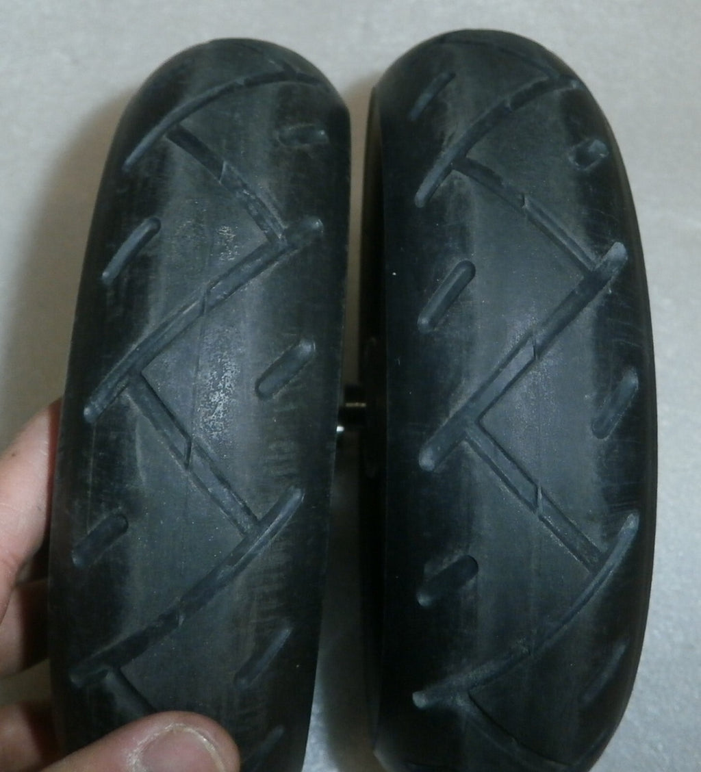 ROLKO TIRE 190 X 51-1 7"X 2" USED GOOD CONDITION