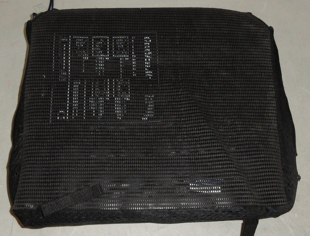 MAPLE LEAF WHEELCHAIR CUSHION AIR SIZE 18X16" WITH COVER VERY GOOD CONDITION