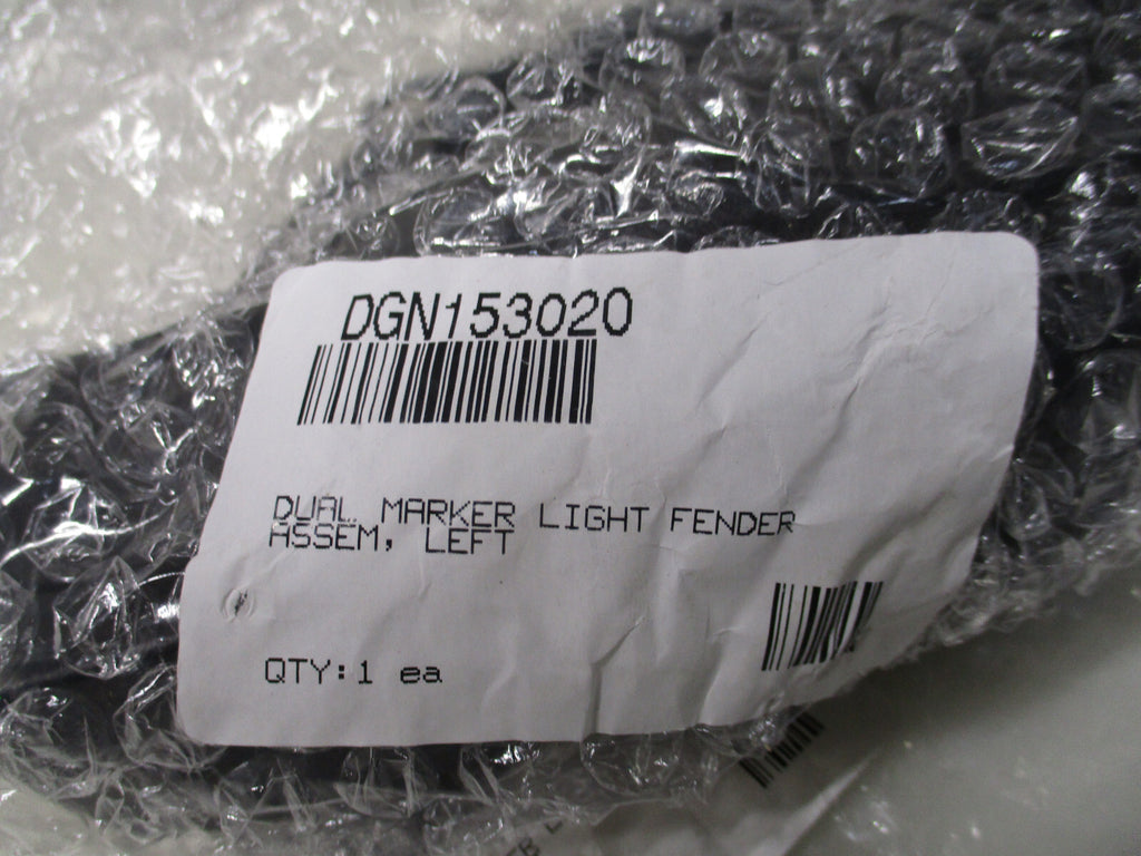 DGN152223-DGN153020 DUAL MARKER LIGHT FENDER LEFT AND RIGHT NEW CONDITION