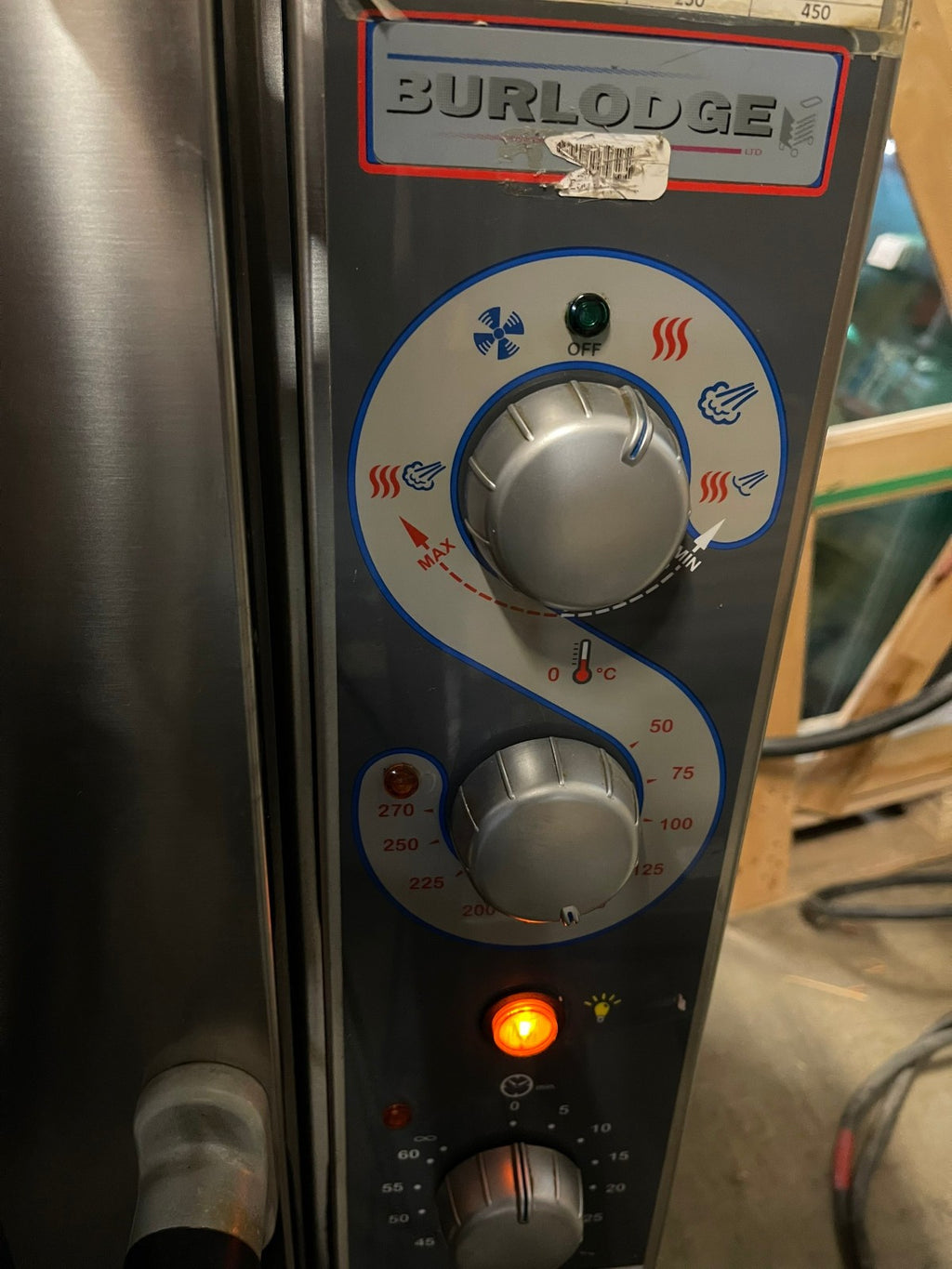 BURLODGE SIMPLE COMBI RDA 8 X 1-1 GN Electric OVEN with base works well