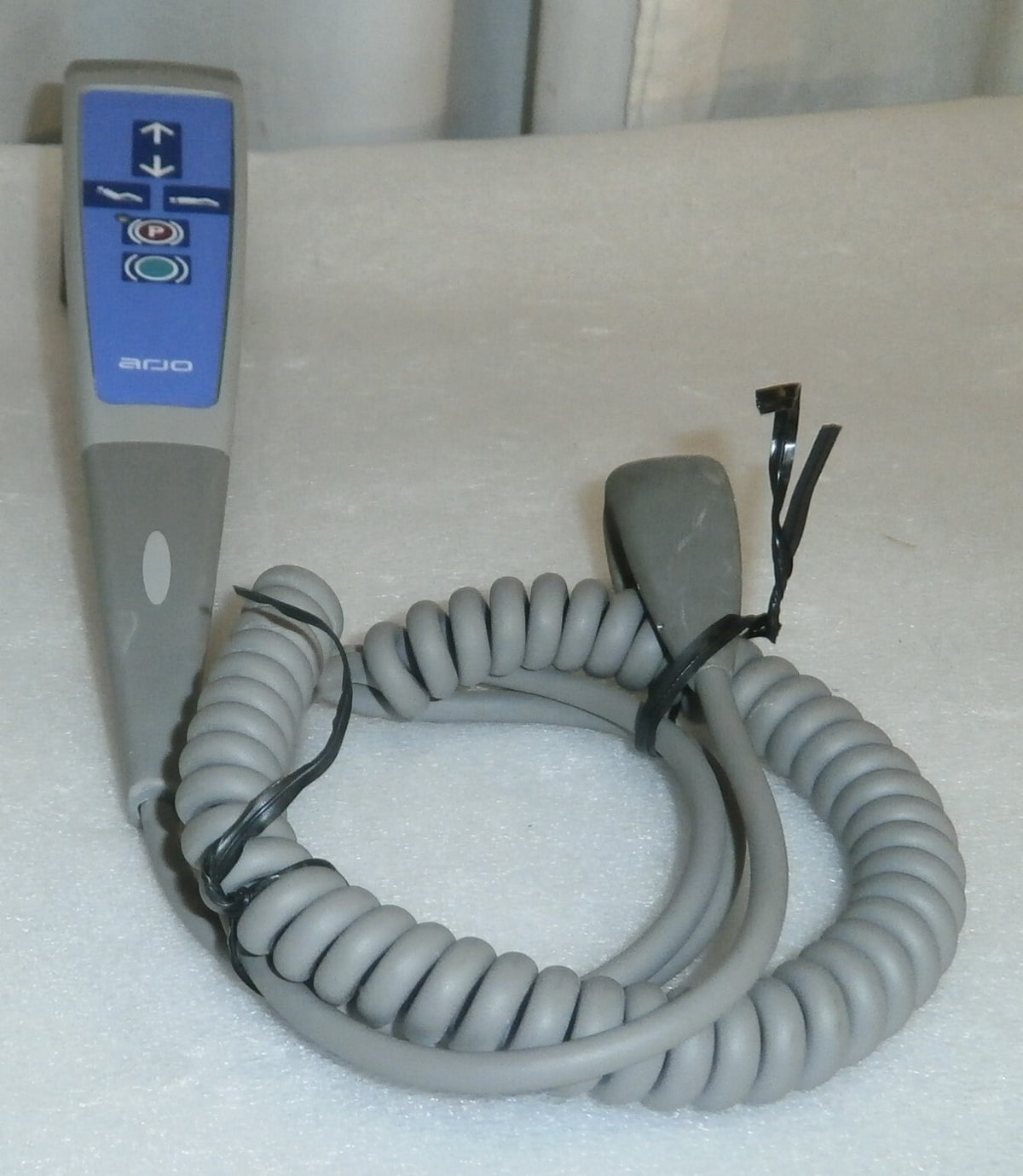 ARJO 6-BUTTON 8 PIN PATIENT LIFT HAND CONTROL