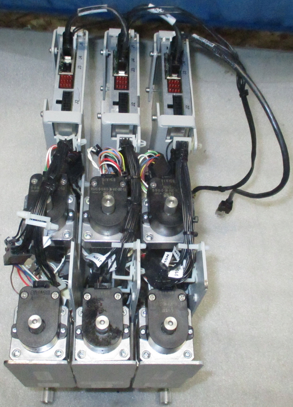 LOF OF 3 PCE ASSY CONTROL STEPPER AND 6 MOTORS WITH LEE 1000030264E