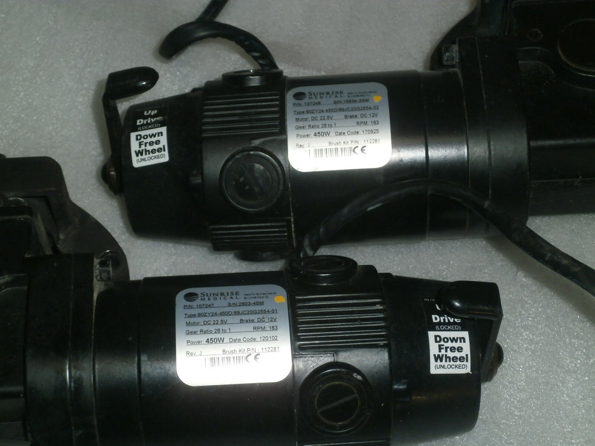 SET OF 2 QUANTUM QM-710 MOTORS 107247/107248 LEFT & RIGHT GOOD WORKING CONDITION