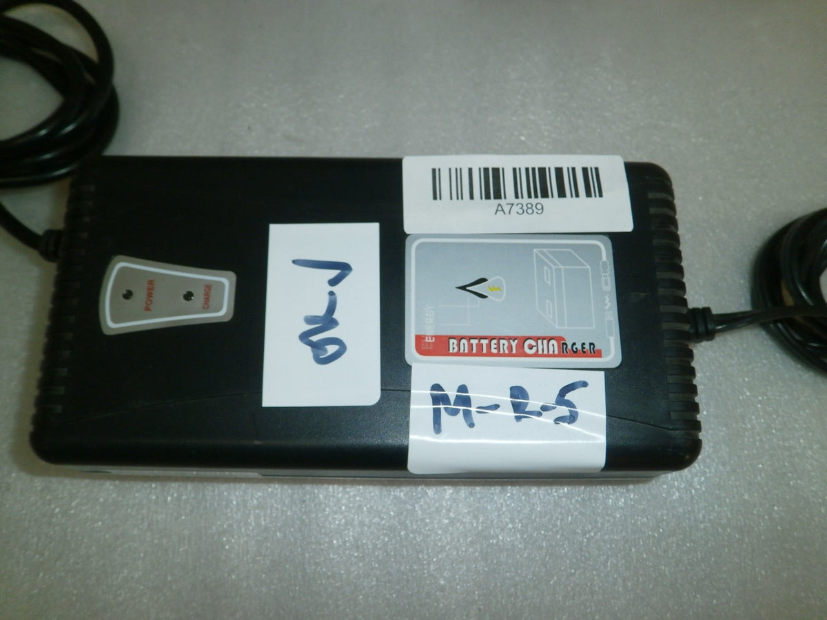 24 VOLT LED ACID BATTERY CHARGER MODEL HP1211B1 USED VERY GOOD WORKING CONDITIO