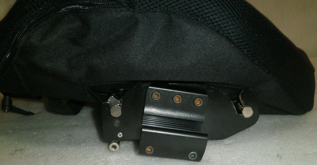 BLAKE GEOMATRIX SILVER BACK WHEELCHAIR CUSHION 13X20 INCH