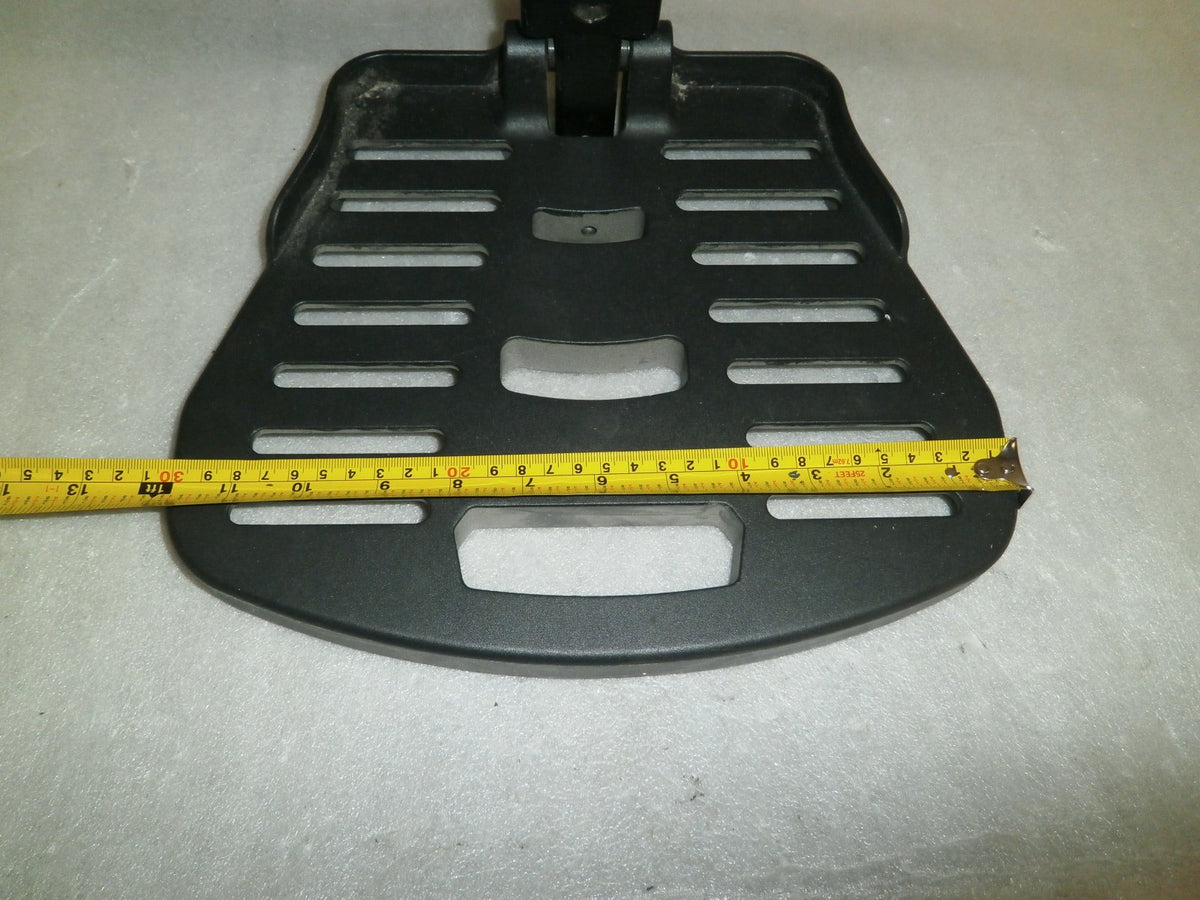 QUICKIE QM-710 WHEELCHAIR FOOTREST VERY GOOD CONDITION WITH BOLTS AS PHOTO