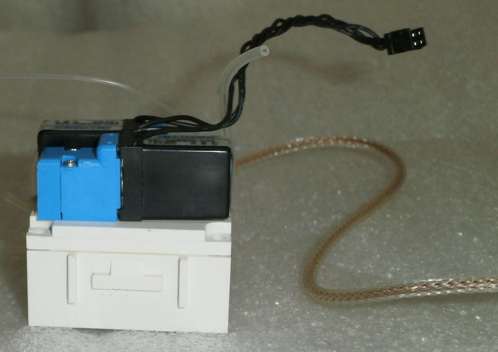 PNUETRONICS 990-000300-004 SOLENOID VALVE 12VDC + MOTOR IM130614