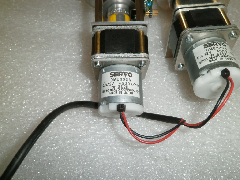 lot of 2 servo motors DME33SA -MADE IN JAPAN GOOD WORKING CONDITION.