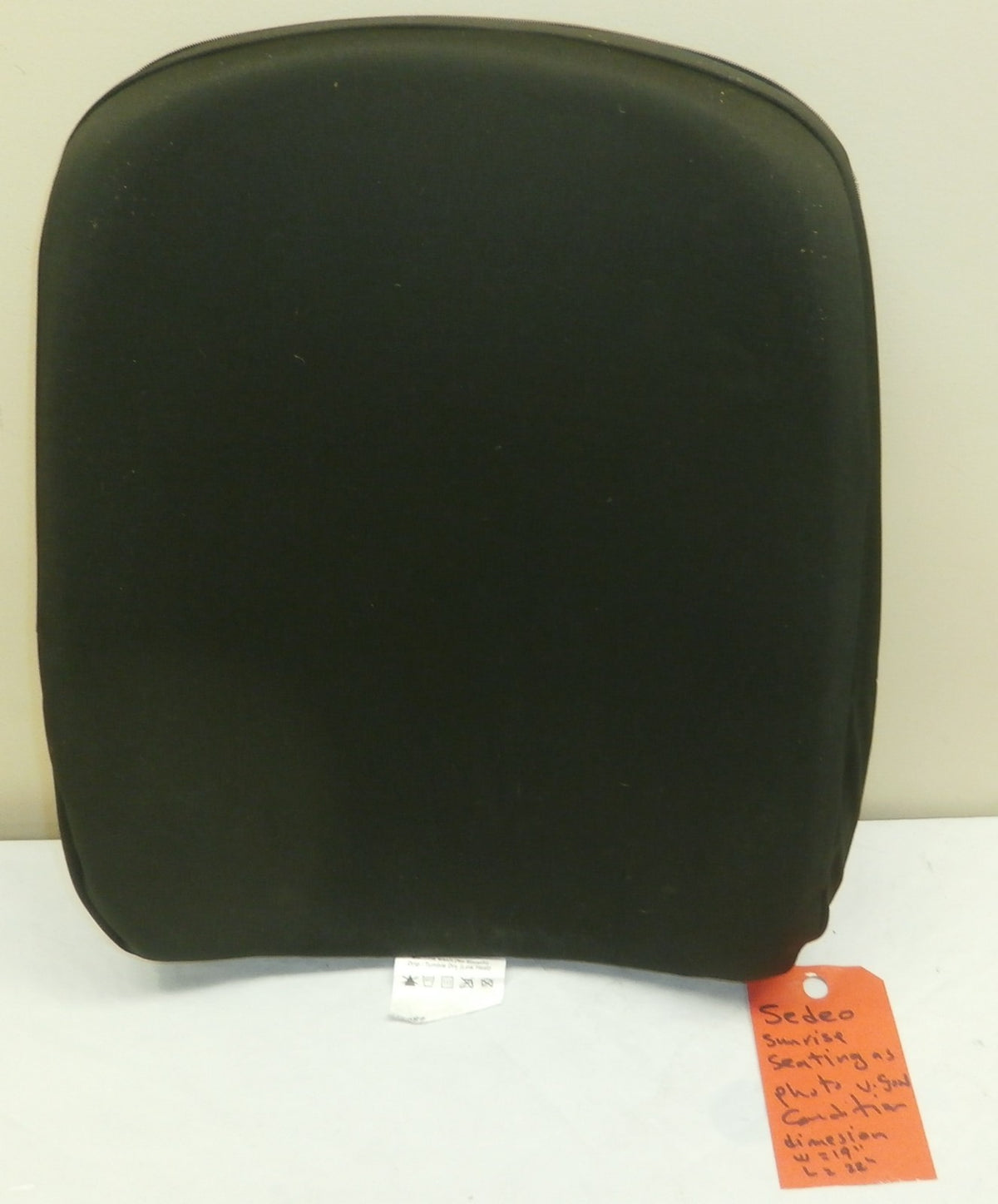 Sunrise SEDEO Wheelchair Seat Cushion Size 19"x22"/Cover Good Condition