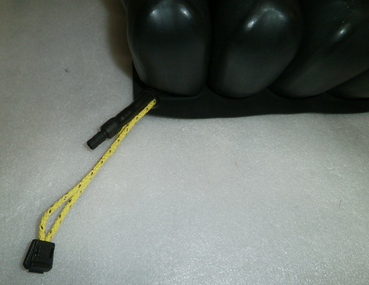 ROHO 20X16.5X4.25 WHEELCHAIR CUSHION GOOD CONDITION WITH COVER AND PUMP