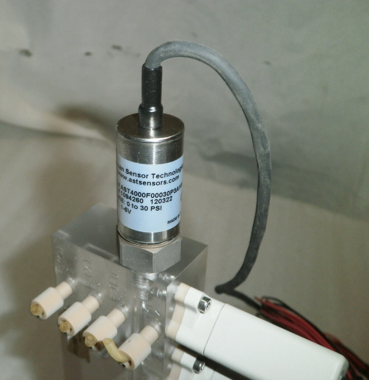 ION TORRENT PARTS AS1712022 with American Sensor Technology AST4000F00030P3A1000