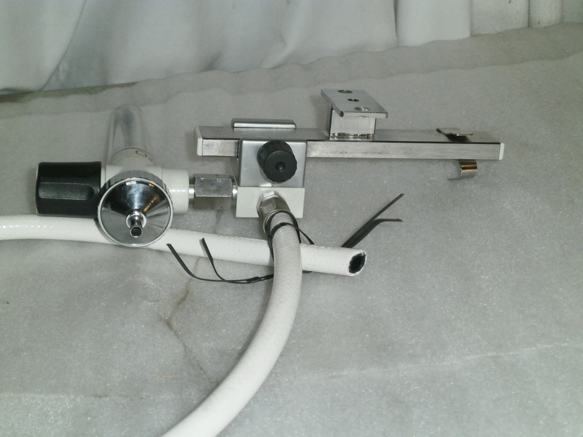 OXYGEN FLOW MAKER W/ REGULATOR FROM MACHINE DRAEGER 8603800-77