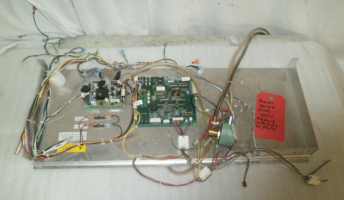 Thermo Forma Reach-In CO2 Incubator Model 3950 PCB Board UW 180207 & ASSY62449