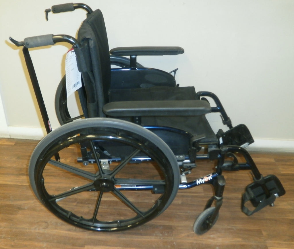 20 INCH INVACARE ATO MYON FOLDING WHEELCHAIR P/N 1193301 GOOD CONDITION