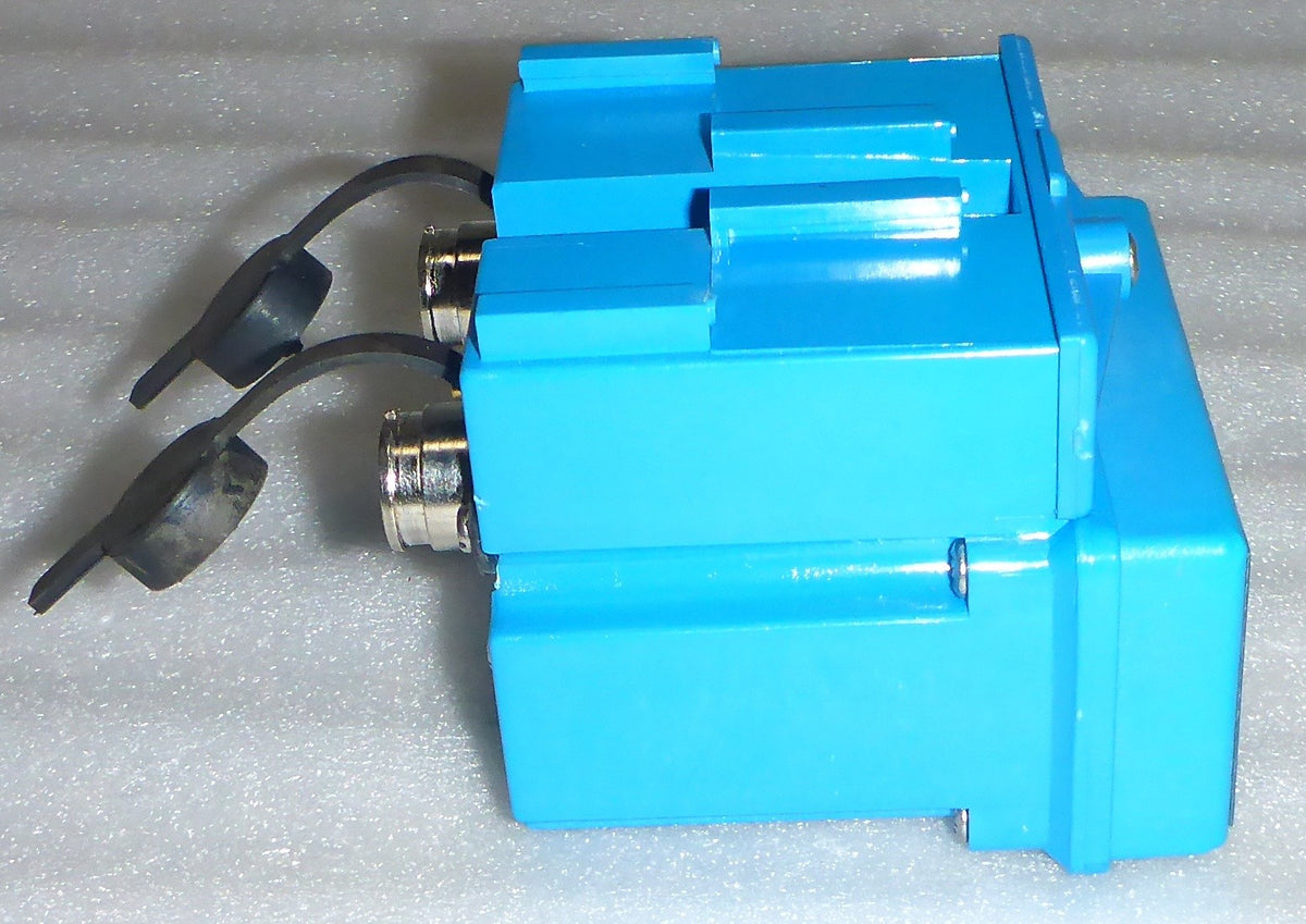 2 of nh102886-TNG AND 2 OF N102887-C AIR LIQUID PARTS AS PHOTO USED GOOD CONDIT