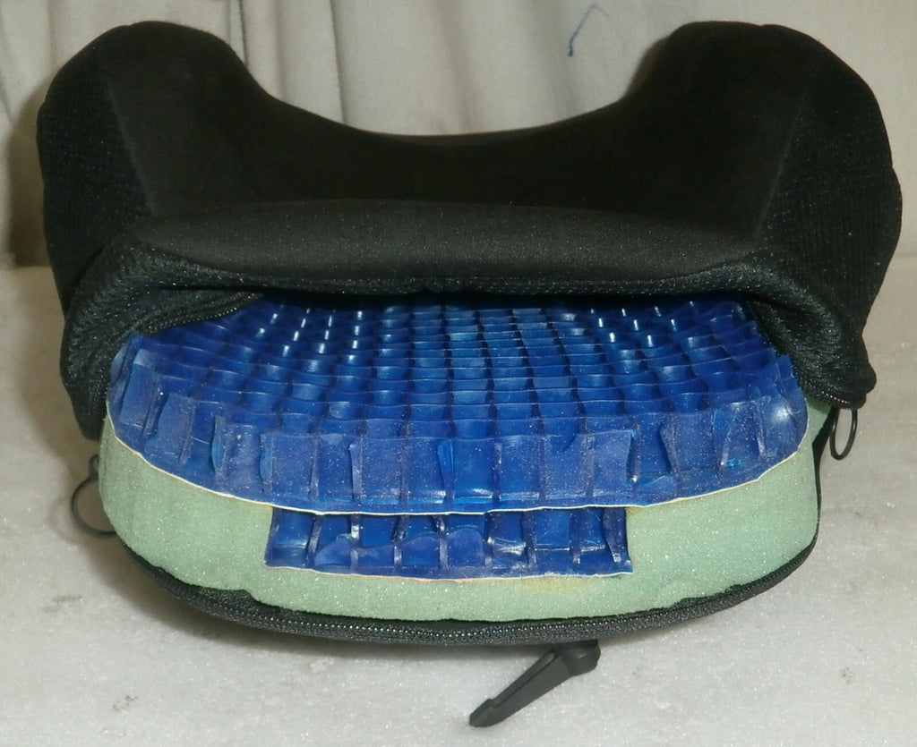 BLAKE GEOMATRIX SILVER BACK WHEELCHAIR CUSHION 13X20 INCH