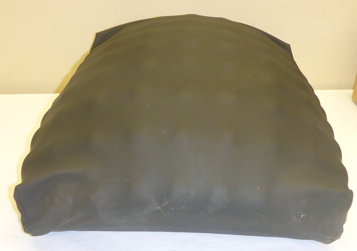 ROHO WHEELCHAIR CUSHION 17.75X22X4.25 INCH WITH COVER GOOD CONDITION
