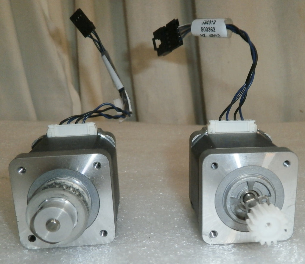QUANTITY OF 2 MOTORS SERVO KH42KM2-251 AND KH42KM2-961 GOOD CONDITION