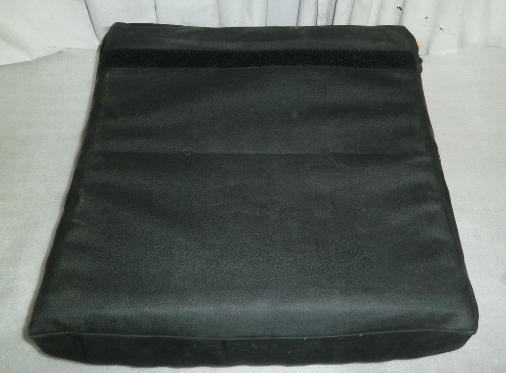 ROHO Wheelchair Cushion QS1110C Size 20.25x19.5" W/Cover and Pump Good Condition