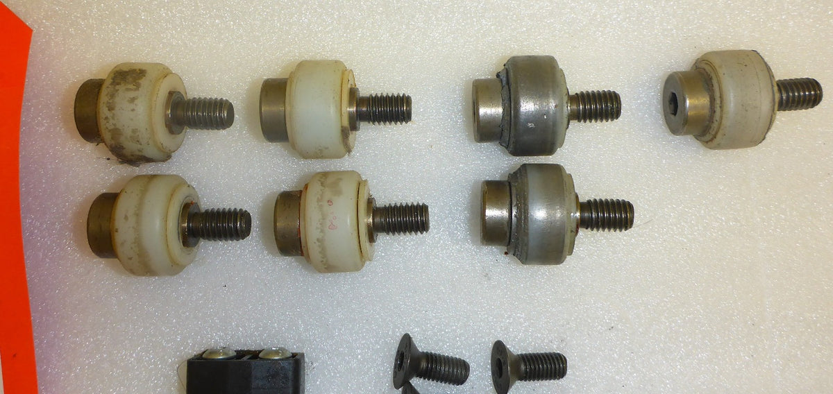 2024 BRUNO STAIR LIFT CRE2110-2110E ROLLER AND PATRS AS PHOTO AS ONE LOT GOOD