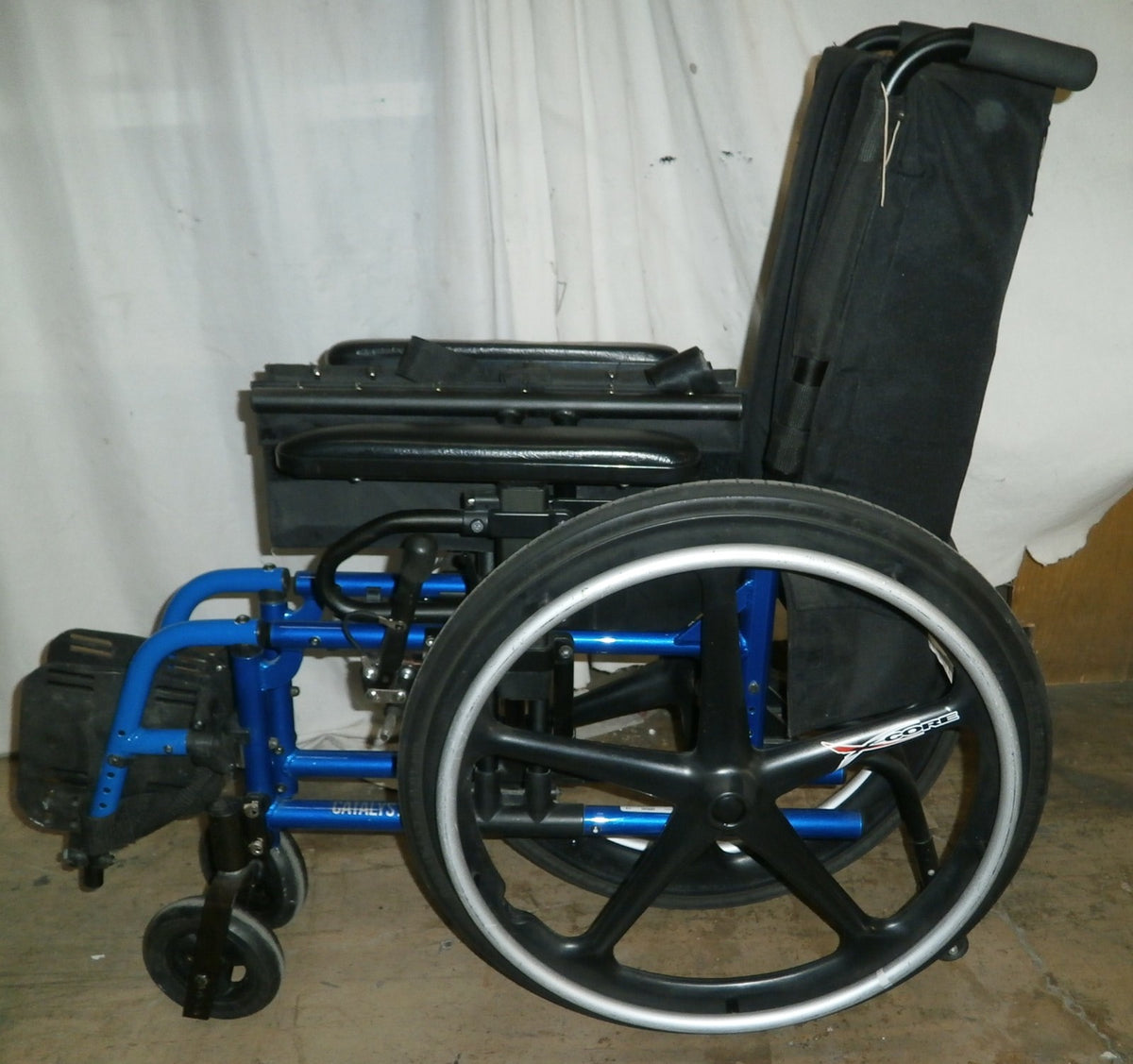 KI MOBILITY CATALYST C4 WHEELCHAIR FOLDED SEAT W 16" VERY GOOD CONDITION COPLETE