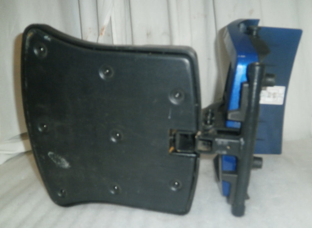 Quantum Q6 Edge Foot Rest Leg Rest with Blue Front Panel Cover