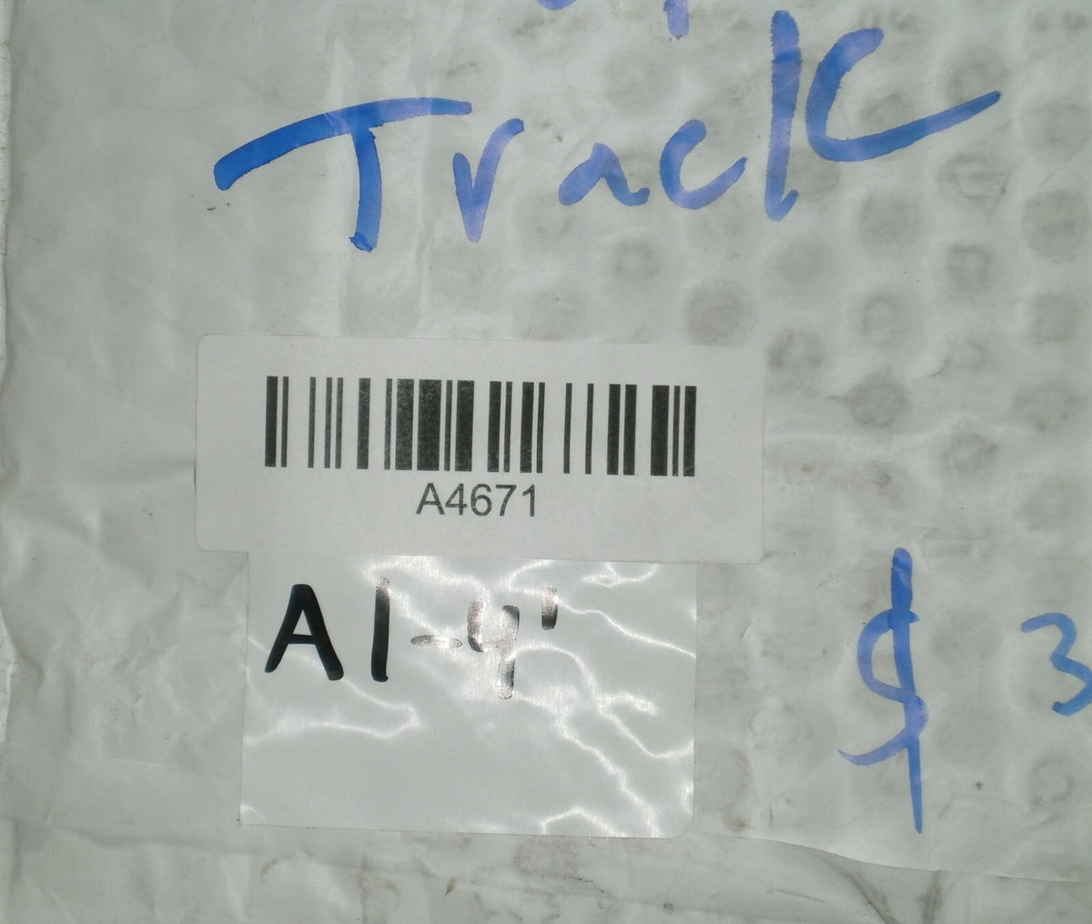 Lot of 21 pcs Camoplast Guide Track Clip 012-0106