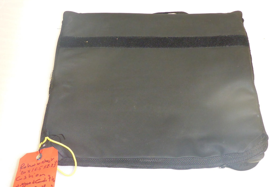 2021 ROHO WHEELCHAIR CUSHION 20X16.5X4.25 WITH PUMP AND COVER GOOD CONDITION