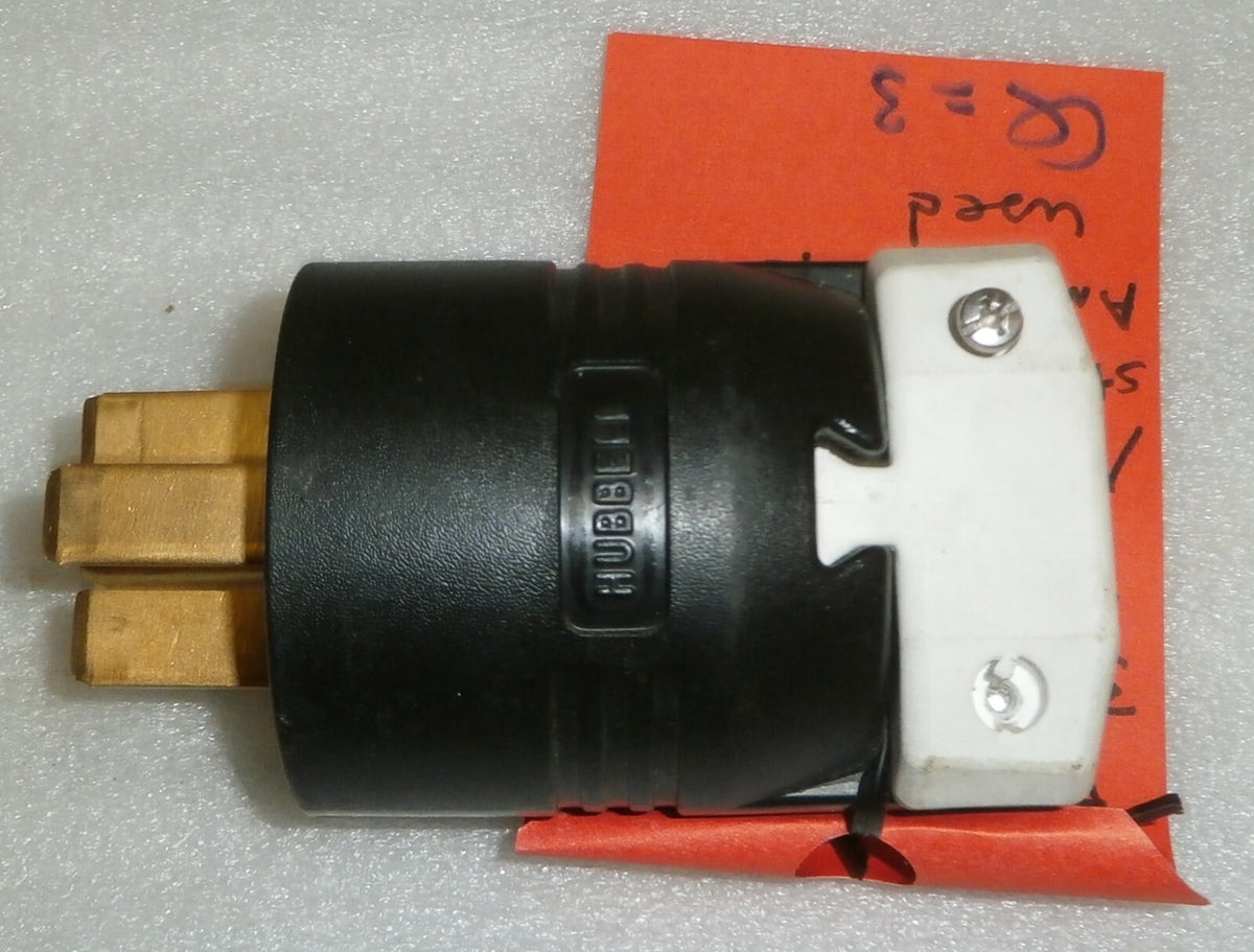 Lot Of 3 HUBBELL 30A-20-250V 3P-4W NEMA 15-30P Straight -8431C, Angle-8432C Used