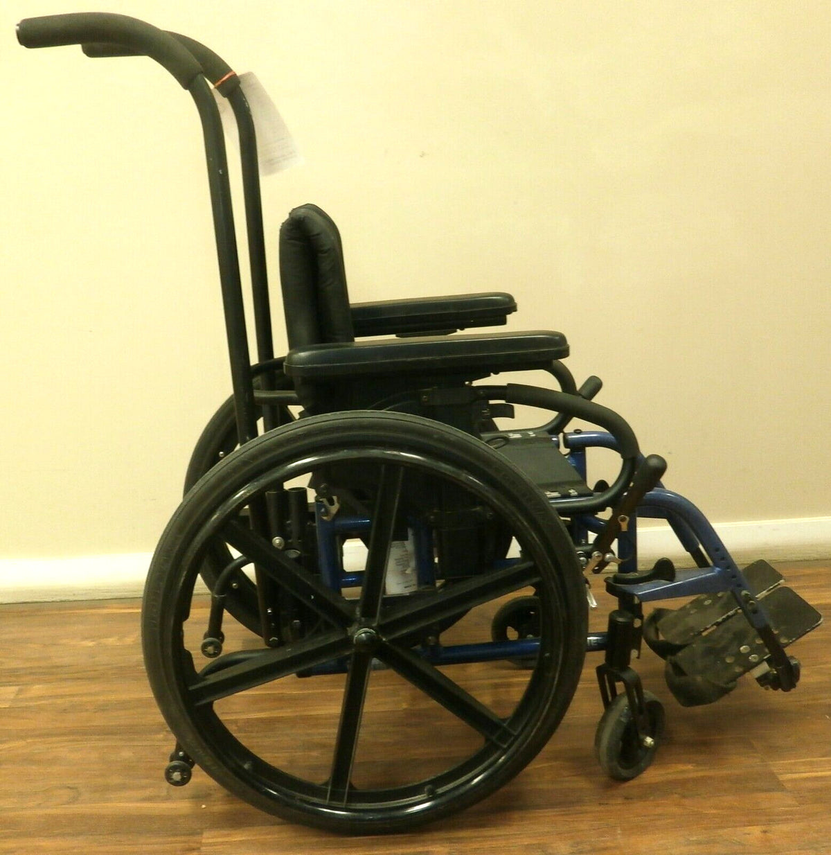 QUICKIE GP Wheelchair SEAT WIDTH 11 INCH GOOD CONDITION