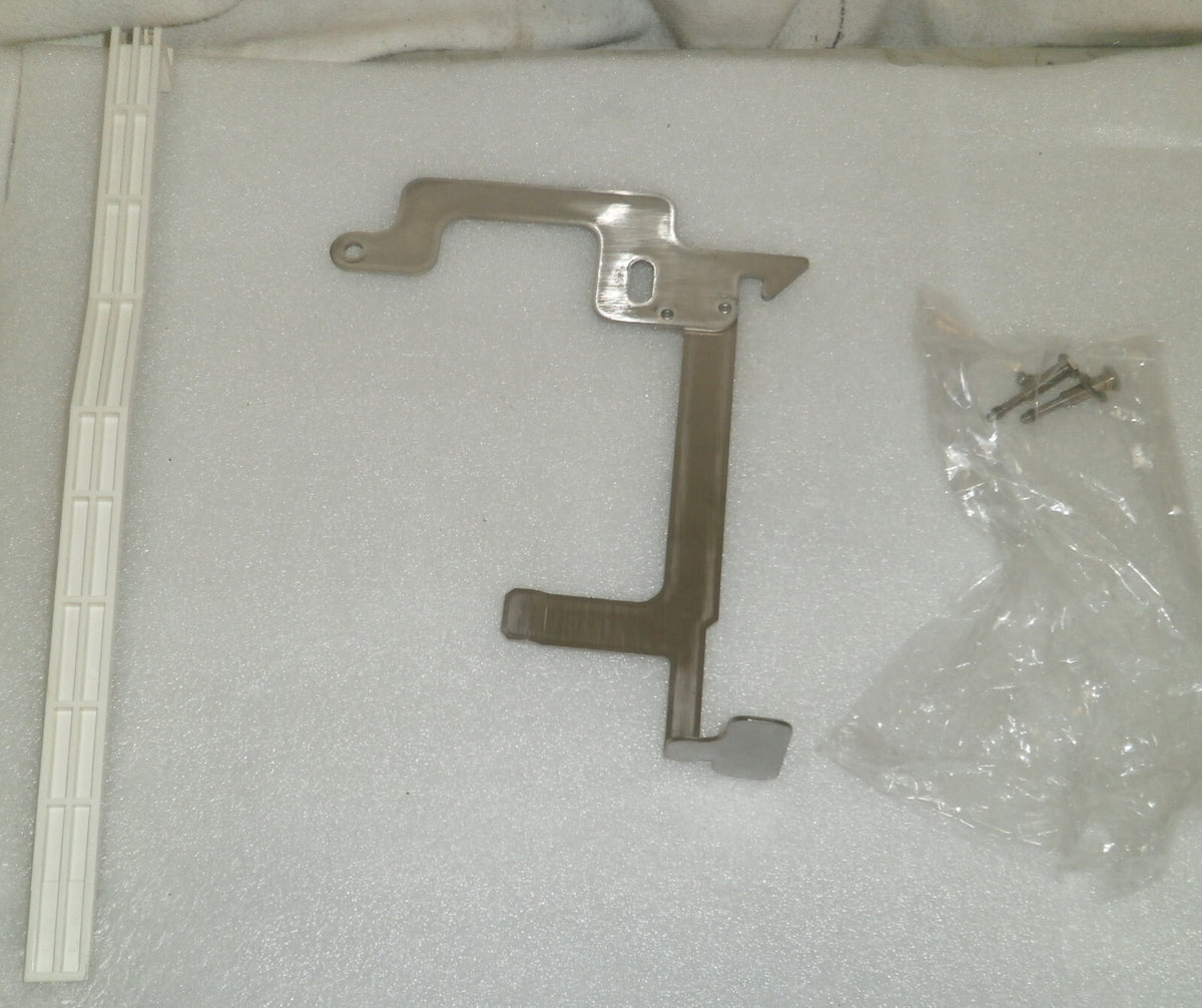 GC DOOR WITH PARTS FROM AGILENT G1530A AS PICTURES