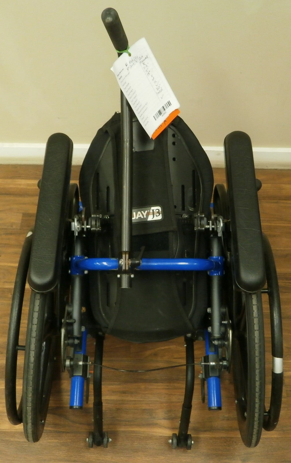 KI MOBILITY CLICK WHEELCHAIR w/ SEAT WIDTH 12" AND SEAT DEPTH 12" GOOD