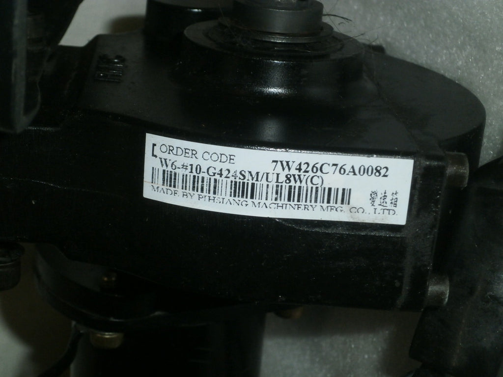 SHOPRIDER PIROUETTE MOTORS LEFT & RIGHT VERY GOOD WORKING CONDITION W/ CABLES