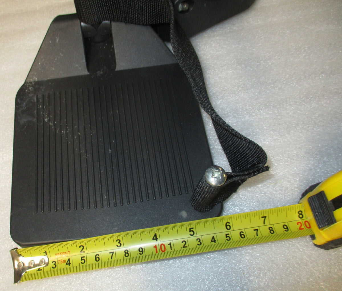 SET OF WHEELCHAIR FOOT REST GOOD CONDITION WITH MOUNT PLATES DIMENSION AS PHOTO