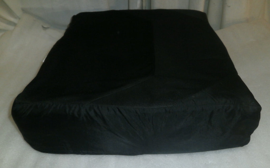 XACT SOFT 19 X 17 X 4" ACTION WHEELCHAIR CUSHION CA35691 W/COVER GOOD CONDITION