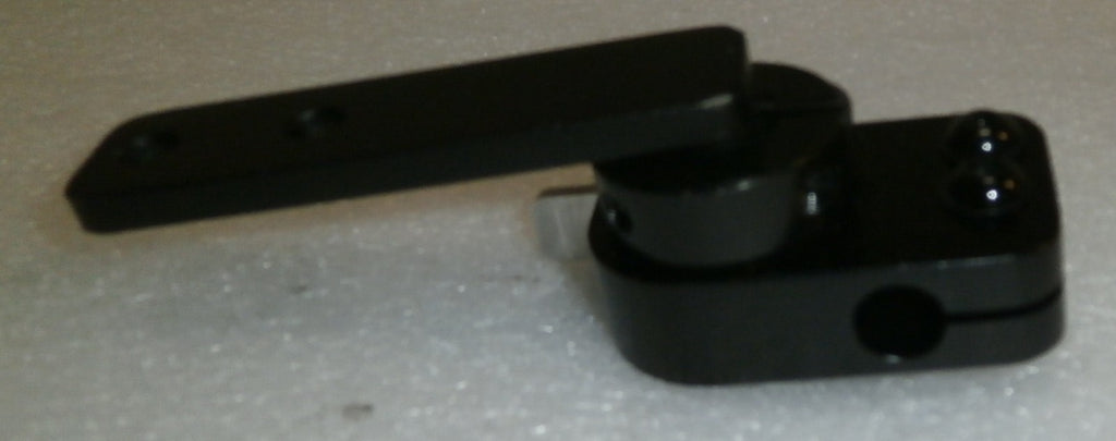 ONE QUANTUM MOUNT AND 2 PADS WITH RODS PERFECT CONDITION AS PHOTO