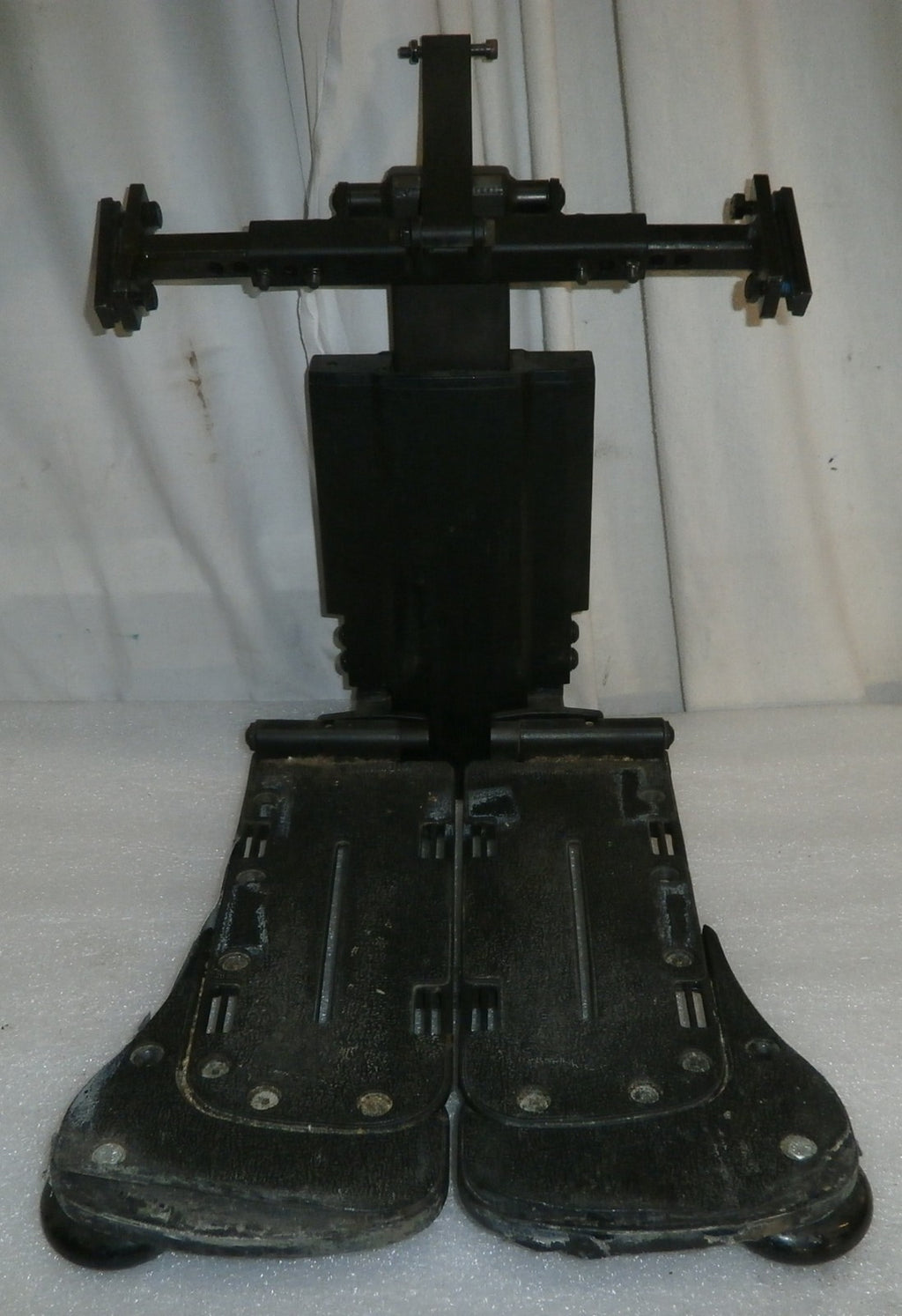 QUANTUM Q6 EDGE WHEELCHAIR FOOTREST USED FAIR CONDITION