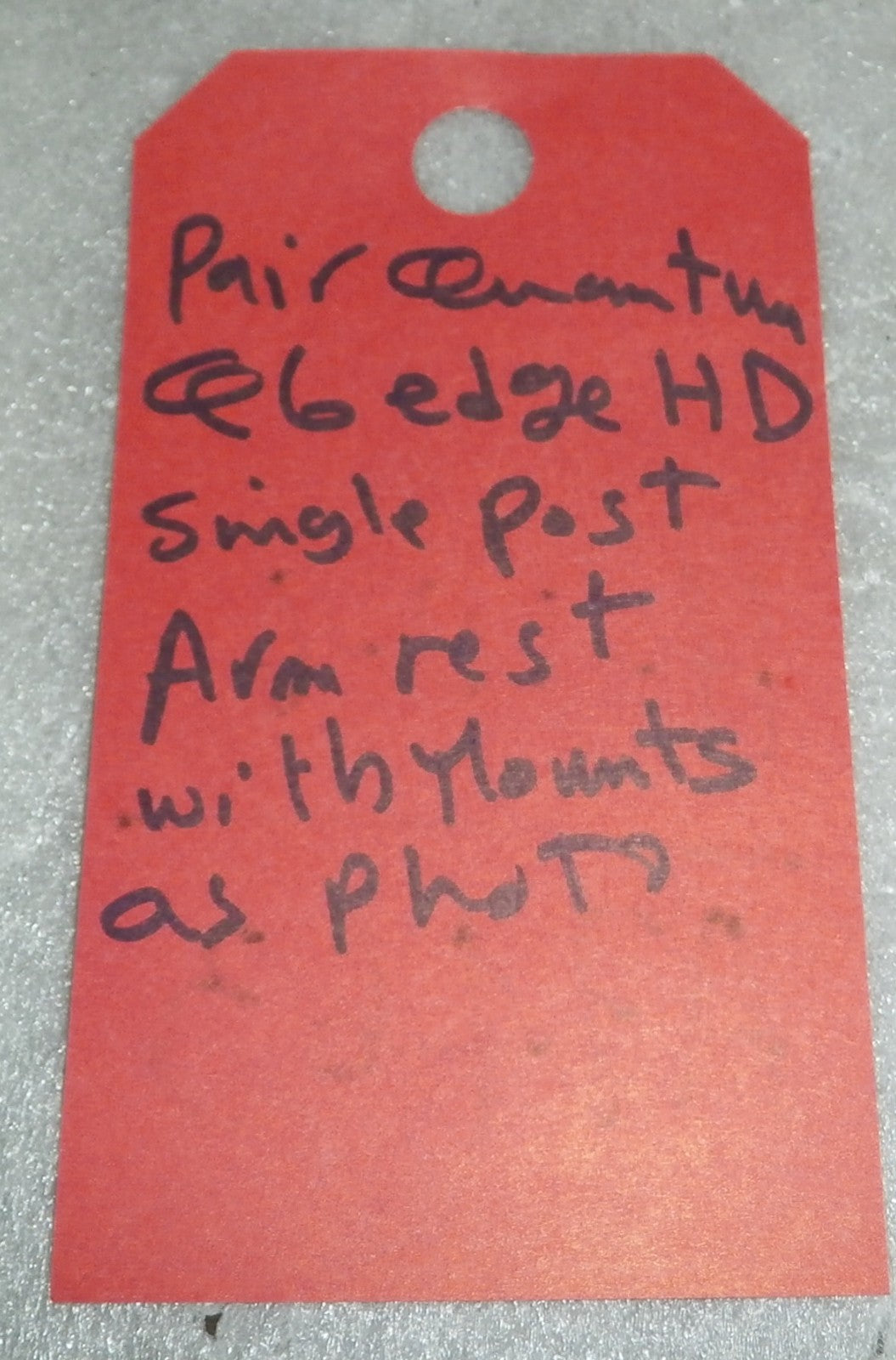 QUANTUM Q6 EDGE HD SINGLE POST ARMREST WITH RECEIVER AND BOLTS AS PHOTO