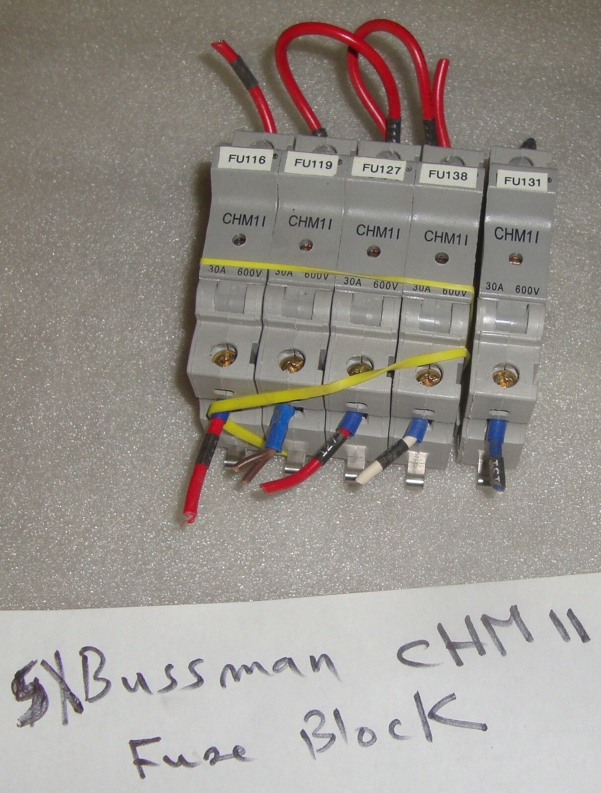 4 OF BUSSMANN CHM11 FUSE BLOCK AS PICTURES