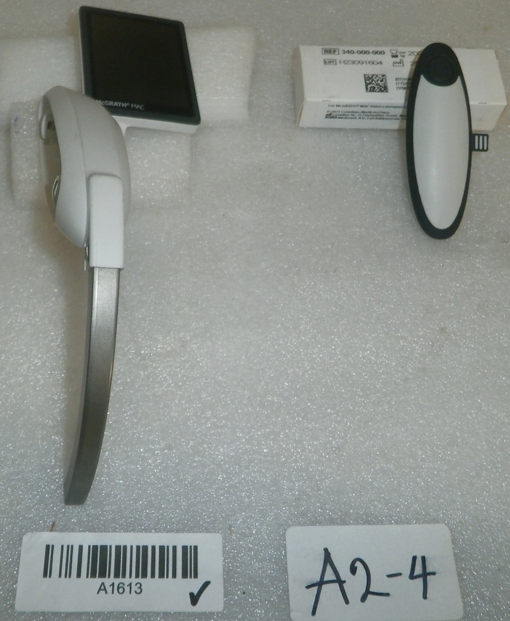 McGRATH MAC video laryngoscope w/ a new battery