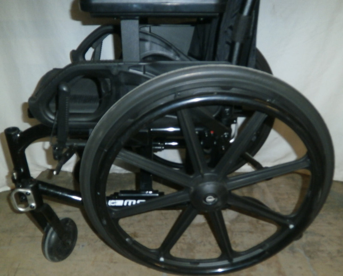MOTION COMPOSITE MANUAL FOLD WHEELCHAIR 2021 14 IN SEAT WIDTH, ADJUSTABLE HEIGHT