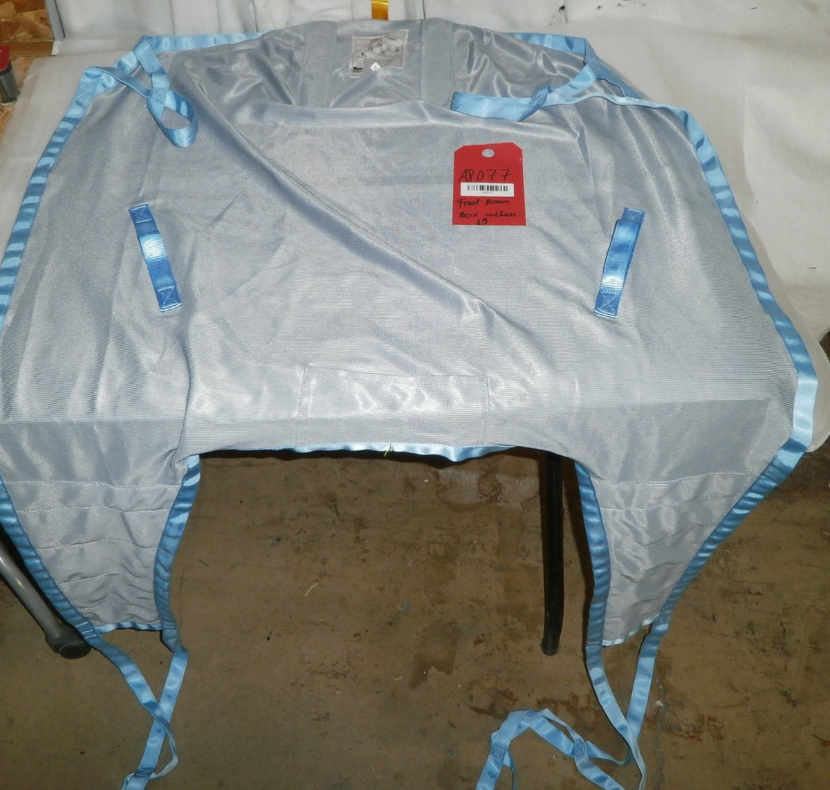 UNIVERSAL LIFT SLING M SIZE GOOD CONDITION