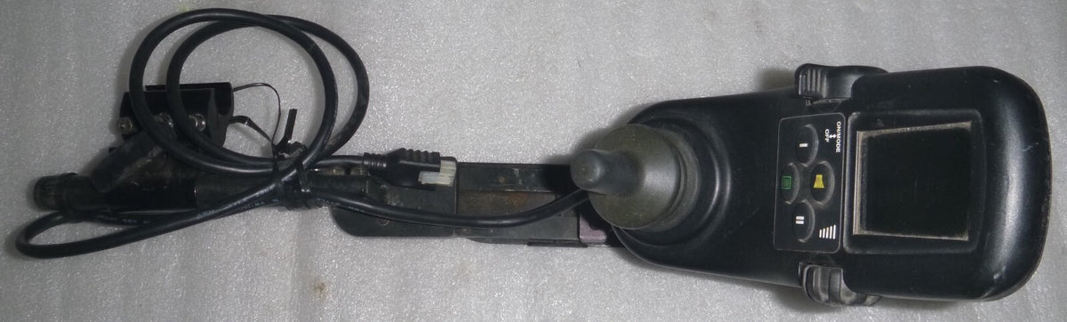 QUANTUM 6000Z WHEELCHAIR JOYSTICK WITH SWING AWAY ARM VERY GOOD CONDITION