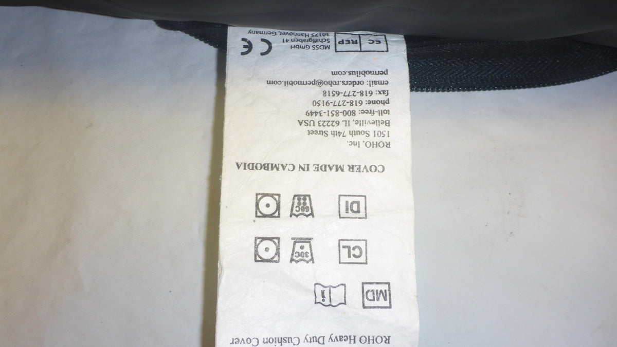 Roho Wheelchair Cushion Size 19.5 x 20.25" W/Cover Good Condition