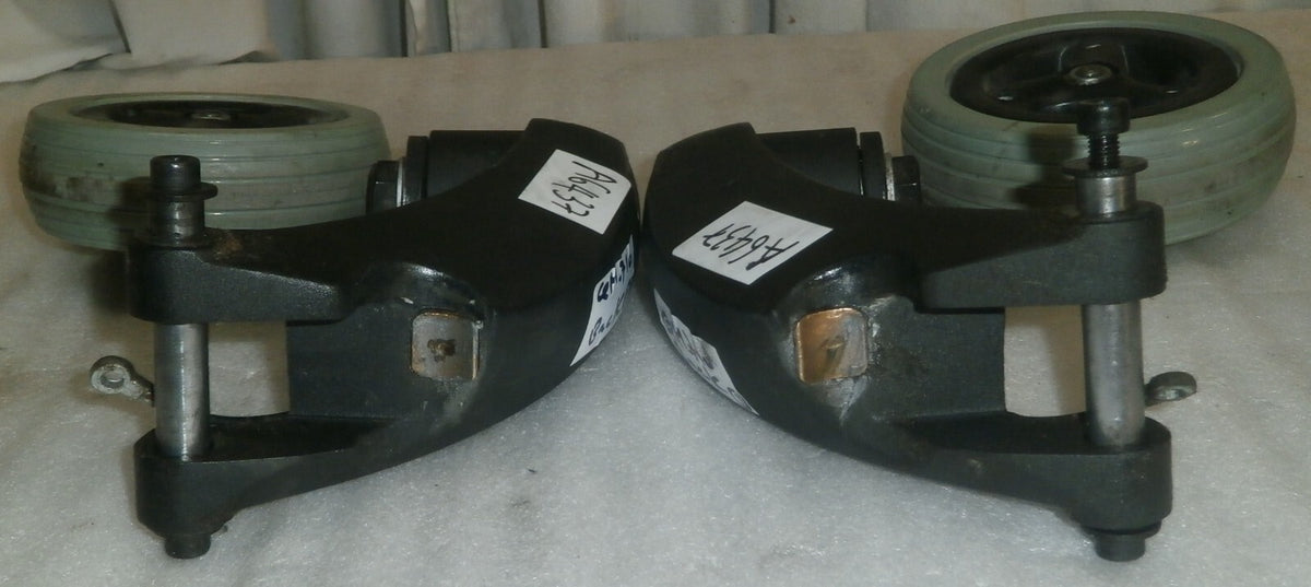 Parts Back Caster Frames as Photo Good Condition
