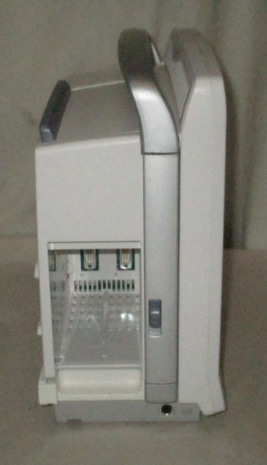 GE Healthcare CARESCAPE B650 - 6ICU, 6NIC Monitor